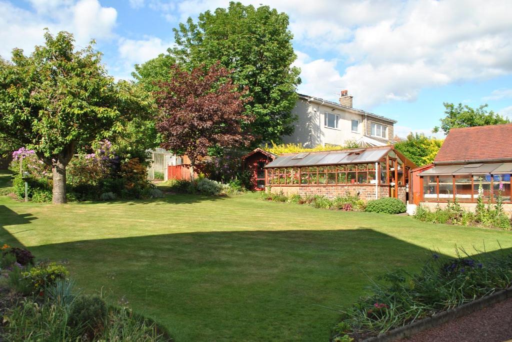 Willowbank Hotel Largs Exterior photo